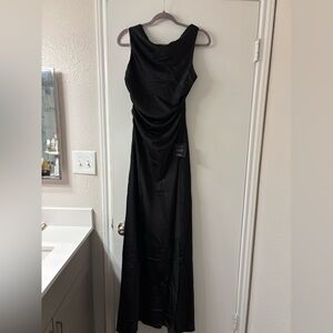 BRAND NEW Lulus Size L Effortlessly Sensational Black Satin Backless Maxi Dress